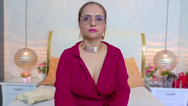 MarilynVega1 online show from 06/22/26, 09:01