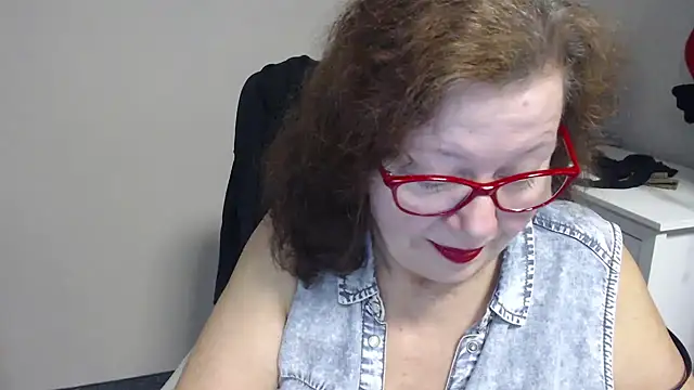 Adelewildx online show from 02/19/25, 08:33