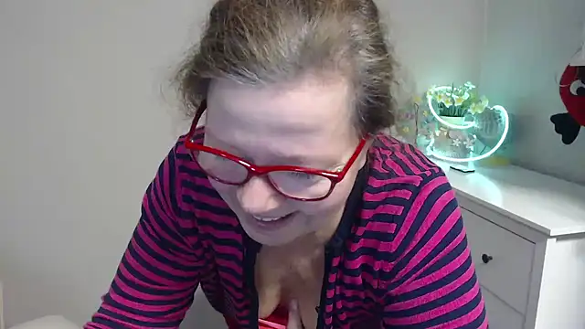 Adelewildx online show from 03/03/25, 04:03