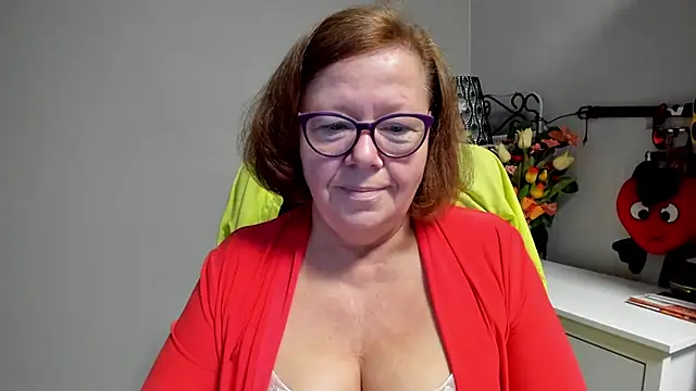 Adelewildx online show from 07/28/26, 03:57
