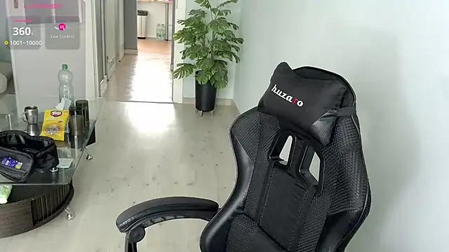 Maribor online show from 09/26/25, 01:37