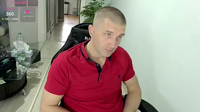 Maribor online show from 10/14/25, 01:23