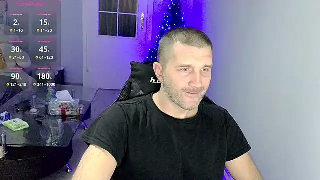 Snapshot of Maribor chatting on 12/21/25, 06:15 Maribor online show from 12/21/25, 06:15