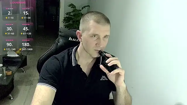 Snapshot of Maribor chatting on 05/08/26, 01:55 Maribor online show from 05/08/26, 01:55