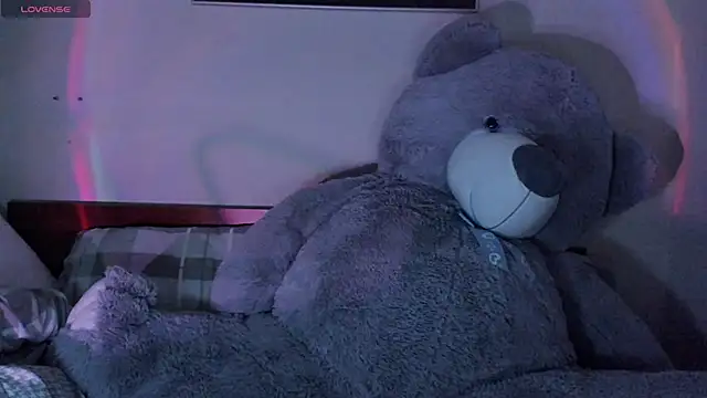 Eva Shameless online show from 12/06/24, 07:34