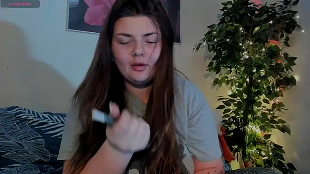 Eva Shameless online show from 12/13/24, 01:55