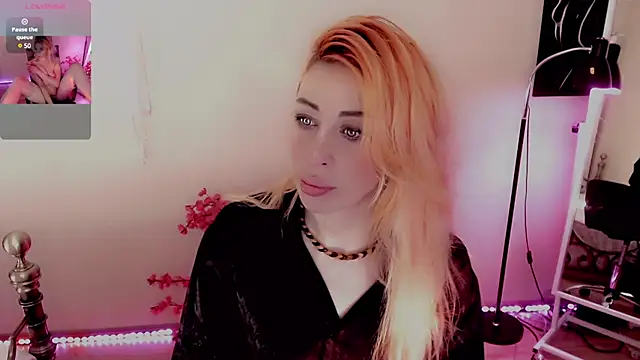 Snapshot of AnnieGOld_ chatting on 01/05/25, 07:28 AnnieGOld online show from 01/05/25, 07:28