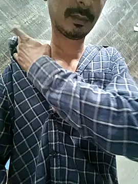 Snapshot of dreamtoungelick69 chatting on 10/17/25, 07:27 dreamtoungelick69 online show from 10/17/25, 07:27