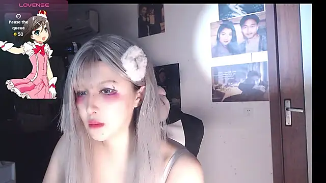 candy cola online show from 10/22/25, 02:34