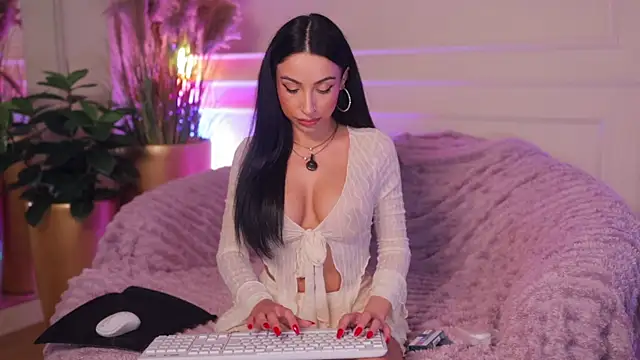 Anais Bloom online show from 07/07/26, 07:18