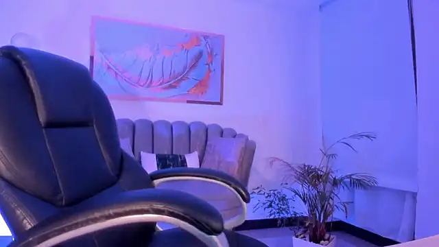 ZoePresleyX online show from 10/08/25, 03:04