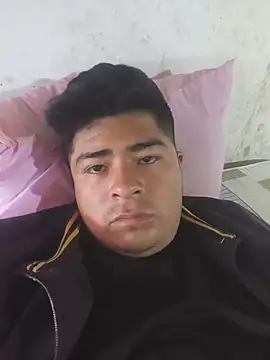 Snapshot of Abiel18 chatting on 07/19/26, 12:42 Abiel18 online show from 07/19/26, 12:42