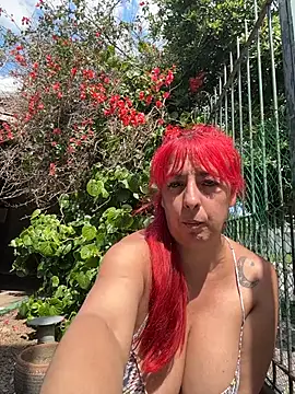 Snapshot of sofy_alone chatting on 11/01/25, 05:48 sofy alone online show from 11/01/25, 05:48