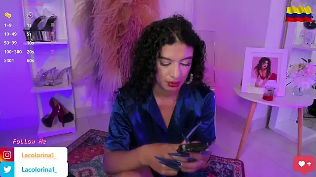 Snapshot of LaColorina_ chatting on 09/24/25, 06:11 LaColorina online show from 09/24/25, 06:11