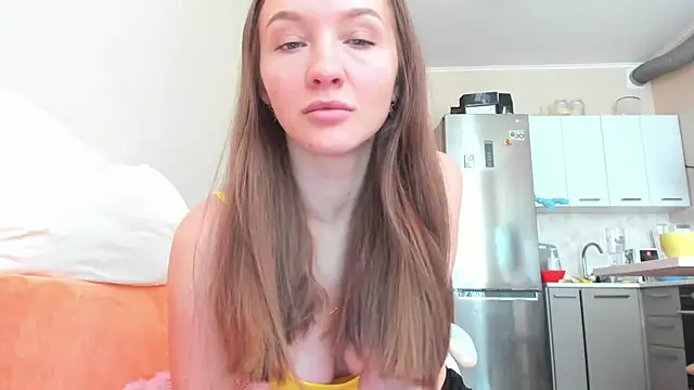 Snapshot of Naughty_Molly chatting on 09/26/25, 08:51 Naughty Molly online show from 09/26/25, 08:51