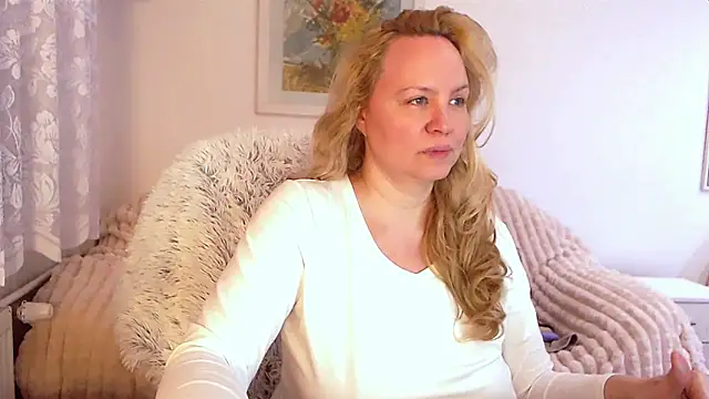 Sarah4you online show from 01/06/25, 09:43