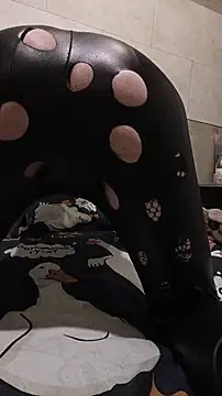 Snapshot of Krasav4ik4ik chatting on 10/07/25, 05:54 Krasav4ik4ik online show from 10/07/25, 05:54