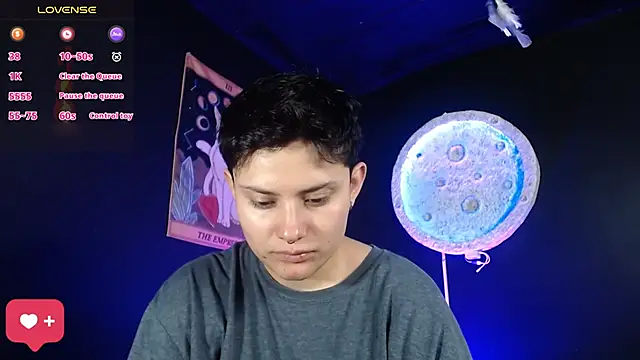 girl intense444 online show from 12/01/25, 07:19