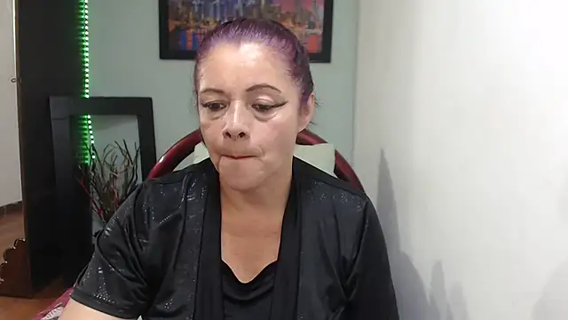 sexytitshot126 online show from 10/05/25, 10:40