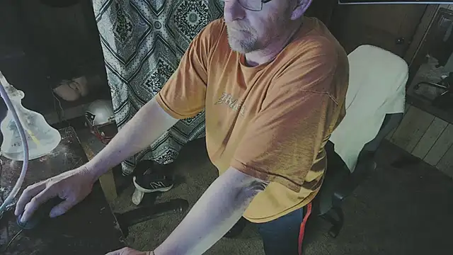 Snapshot of sex4fun_21 chatting on 10/31/25, 03:40 sex4fun 21 online show from 10/31/25, 03:40