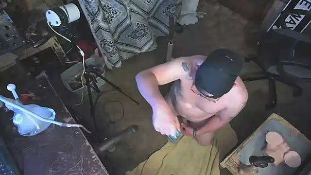 Snapshot of sex4fun_21 chatting on 11/23/25, 06:35 sex4fun 21 online show from 11/23/25, 06:35