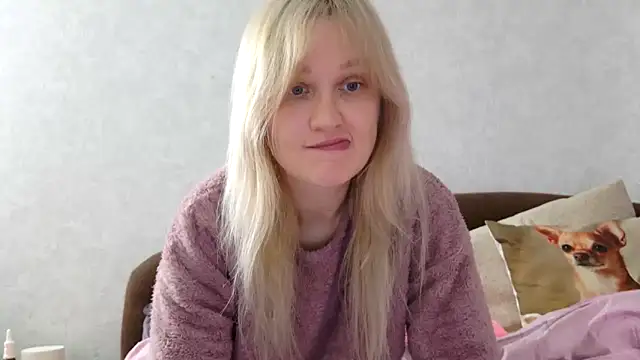 ModelEva online show from 10/11/25, 09:19