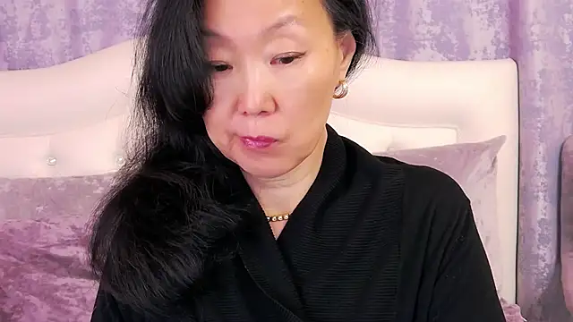 Snapshot of Asian_legs chatting on 05/27/26, 10:12 Asian legs online show from 05/27/26, 10:12