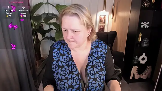ScarlettSoft online show from 06/02/26, 06:04
