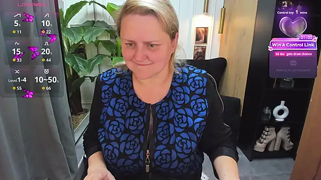 ScarlettSoft online show from 06/11/26, 05:49