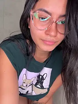 PaulinaBelushi online show from 12/11/24, 11:43