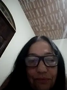 Snapshot of catdool chatting on 02/17/25, 01:04 catdool online show from 02/17/25, 01:04