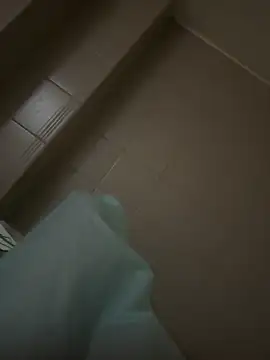 alextang2005 online show from 09/23/25, 11:24