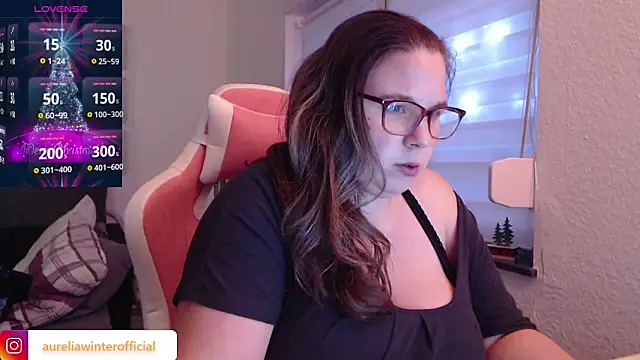 Snapshot of AureliaWinter chatting on 12/02/24, 03:47 AureliaWinter online show from 12/02/24, 03:47