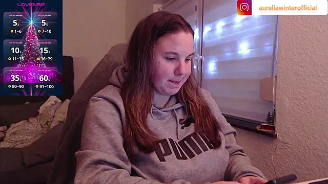 Snapshot of AureliaWinter chatting on 12/18/24, 04:06 AureliaWinter online show from 12/18/24, 04:06