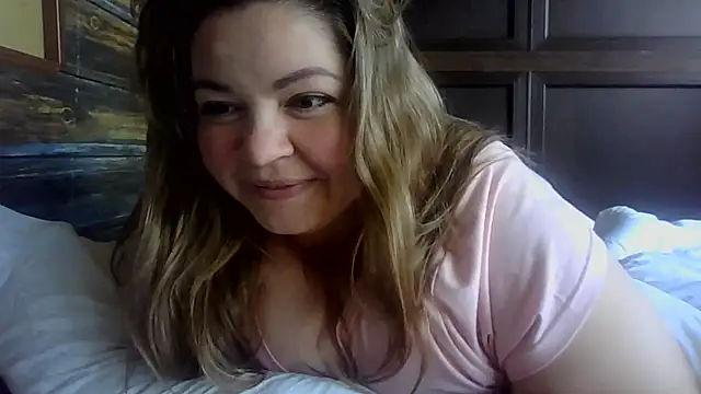 cute  cherry online show from 06/18/26, 09:14