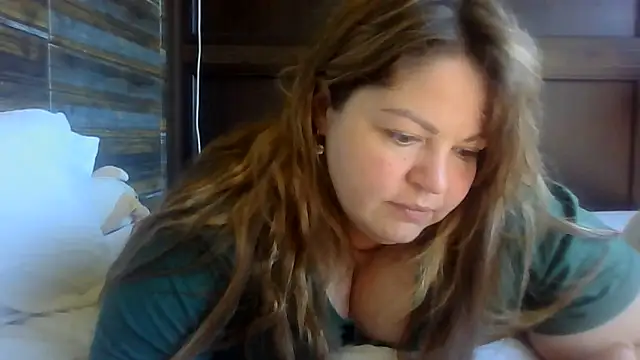 cute  cherry online show from 06/19/26, 06:29