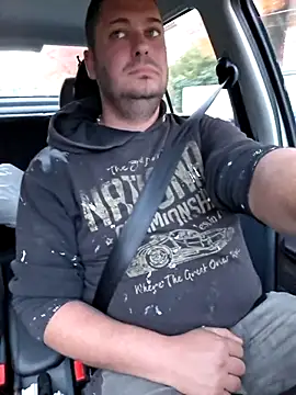 Snapshot of nemes2 chatting on 10/29/25, 03:36 nemes2 online show from 10/29/25, 03:36