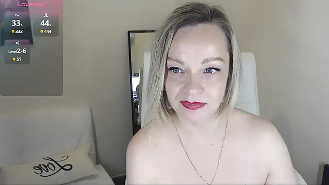 Tilly Eliot online show from 12/30/24, 07:11