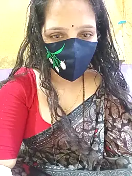 Snapshot of Rising_Smiler chatting on 09/18/25, 09:22 Rising Smiler online show from 09/18/25, 09:22