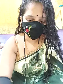 Snapshot of Rising_Smiler chatting on 10/11/25, 09:30 Rising Smiler online show from 10/11/25, 09:30