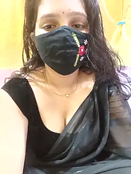 Snapshot of Rising_Smiler chatting on 11/24/25, 07:30 Rising Smiler online show from 11/24/25, 07:30