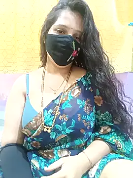 Snapshot of Rising_Smiler chatting on 11/26/25, 08:37 Rising Smiler online show from 11/26/25, 08:37