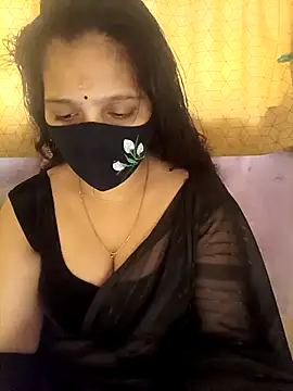 Snapshot of Rising_Smiler chatting on 12/16/25, 08:52 Rising Smiler online show from 12/16/25, 08:52