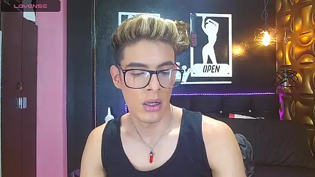 angel sexyevil online show from 12/12/24, 12:22