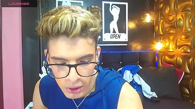 angel sexyevil online show from 12/15/24, 12:28