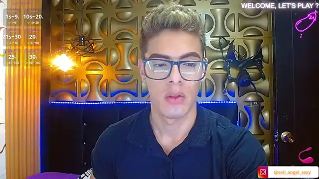 Snapshot of angel_sexyevil chatting on 11/13/25, 12:26 angel sexyevil online show from 11/13/25, 12:26