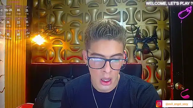 Snapshot of angel_sexyevil chatting on 11/15/25, 12:23 angel sexyevil online show from 11/15/25, 12:23