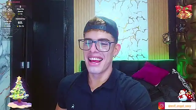 Snapshot of angel_sexyevil chatting on 12/15/25, 12:20 angel sexyevil online show from 12/15/25, 12:20