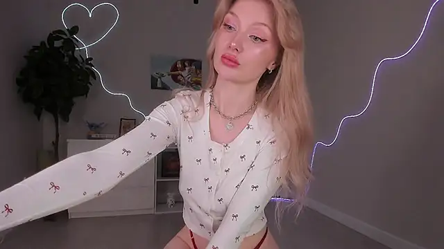 sugar club online show from 10/24/25, 06:59