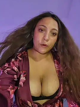 Snapshot of VickyHoult chatting on 10/11/25, 08:40 VickyHoult online show from 10/11/25, 08:40